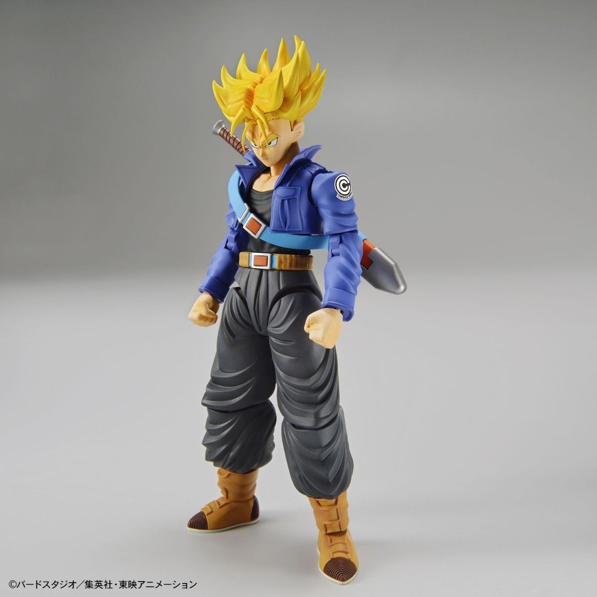 Super Saiyan Trunks (New Pkg. Ver) 'Dragon Ball Z", Bandai Hobby Figure-Rise Standard (Model Kit)