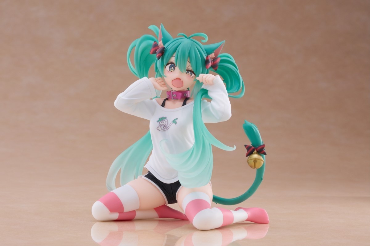 Hatsune Miku - Desktop Cute Figure - Cat Ear T-Shirt Ver. (June 2026 Pre-Order)